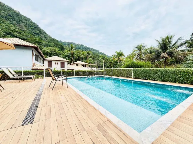 Casa com 5 quartos, Recanto da Lagoinha, Ubatuba - R$ 4.2 mi, Cod: 2645