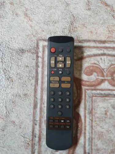 Controle Remoto raro para videocassetes antigos SEMP-TOSHIBA 