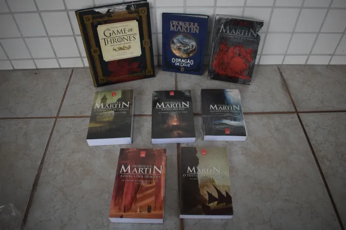 Coleção Game of Thrones + bônus
