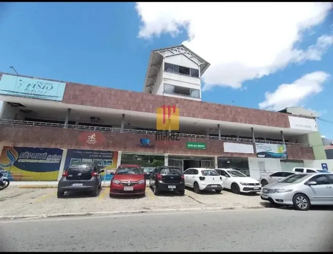 Prédio comercial com 40 salas para locação próximo da Av. Fernandes Lima, Maceió-al. Cada 