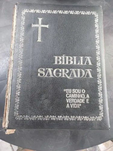 Bíblia Sagrada - Capa Dura grande