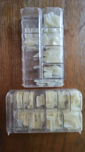 Kite Unhas Postiças com Estojo