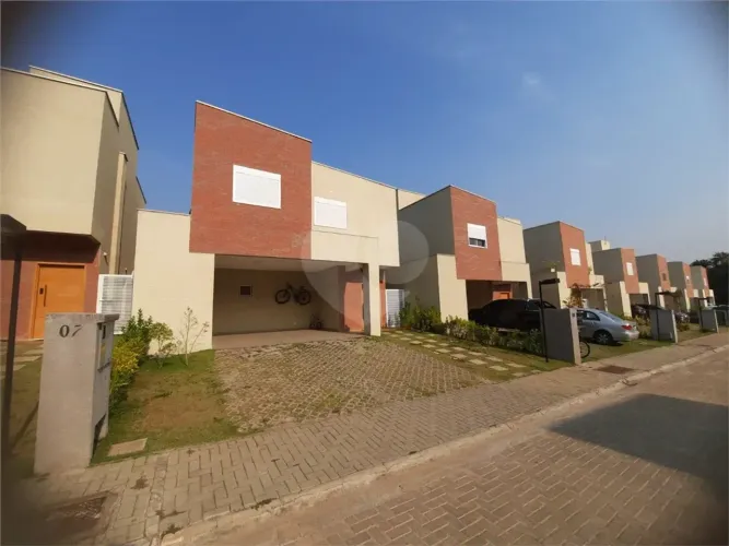 Casa à venda com 3 quartos no condomínio Ecovillagio, São Roque - SP