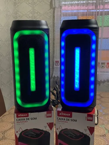 Caixa de Som Bluetooth 50W com RGB - Xtrad - CS-30