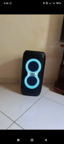 JBL sem carcas de uso,com a caixa e nota fiscal,na garantia!!