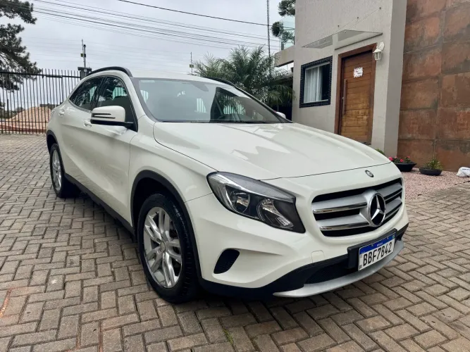 Mercedes Gla 200 impecável!