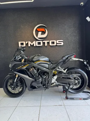 HONDA CBR 650R - 2023 - 6.000KM