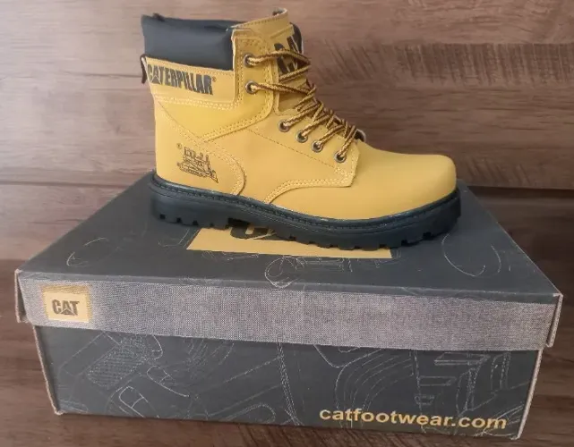 Bota Masculina Coturno Caterpillar - Nº 38 - R89,99 | NOVA NA CAIXA