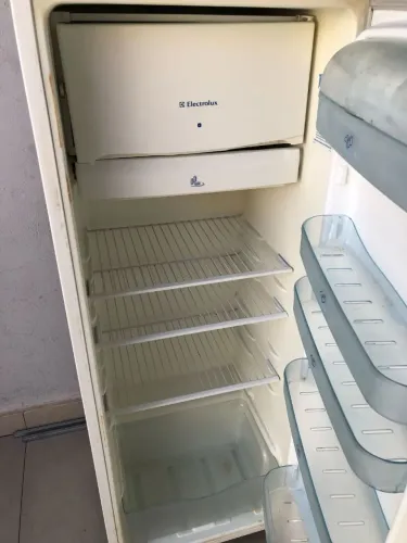 Geladeira Electrolux -R$450 Usada
