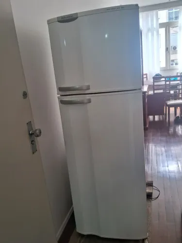 Geladeira duplex Electrolux 359 litros otimo estado