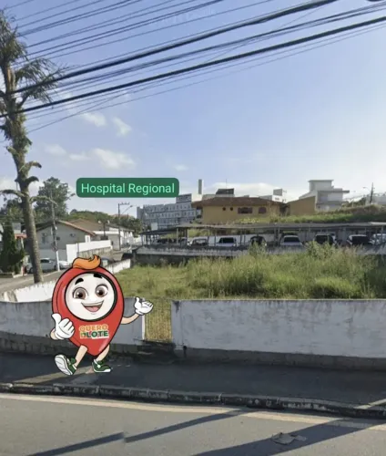 Vendo lindo lote/ terreno plano de esquina na Praia Comprida com 440 m²