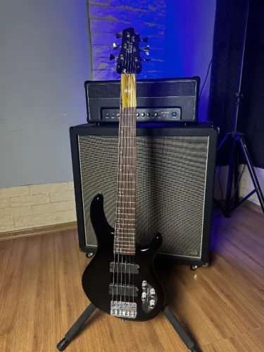 Contrabaixo Cort Action Bass VI Plus BK