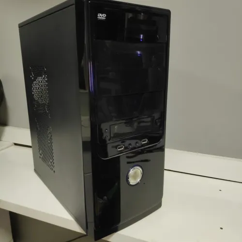Computador Desktop - CPU  para Escritório e acesso a Internet 