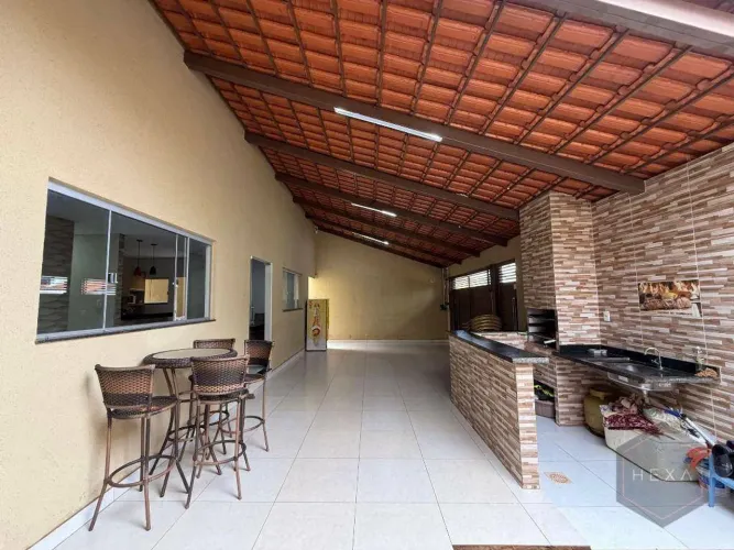 Casa com 3 quartos à venda no Jardim Europa em Goiânia