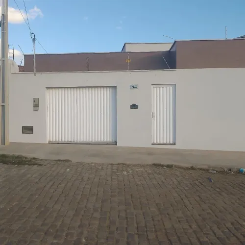 Alugo casa em Itaberaba