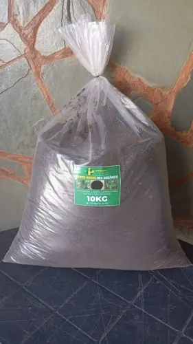 Super Adubo Mix Orgânico 10kg calc+NPK+Esterco bov queimado+ piscicultura tilápia 