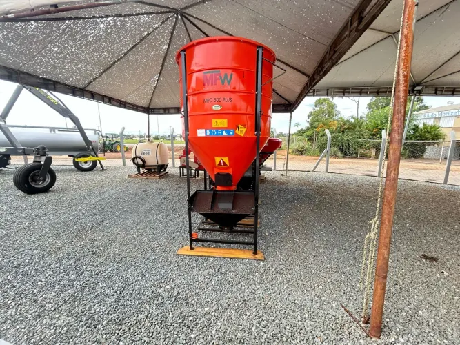 Misturador de Ração MPW MRO 500 PLUS