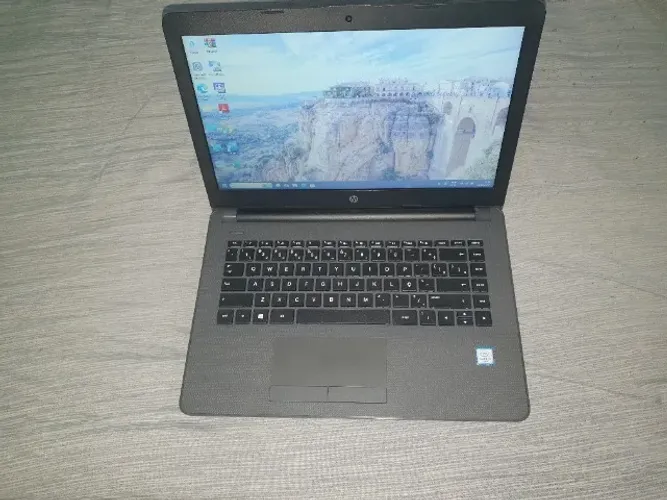 Notebook HP 240 G6 Core i3 6006u 8Gb DDR4 SSD 240Gb