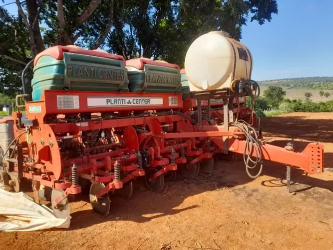 Plantadeira Planti Center Terraçus G4 - 12 Linhas - 2015