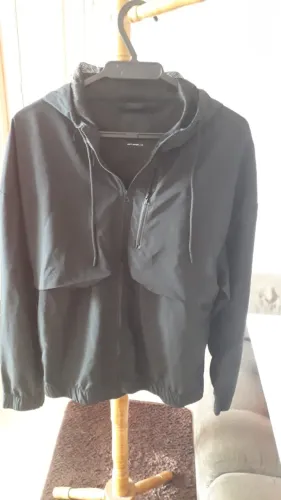 Jaqueta corta vento Get Over cor preta masculina G usada e bem conservada