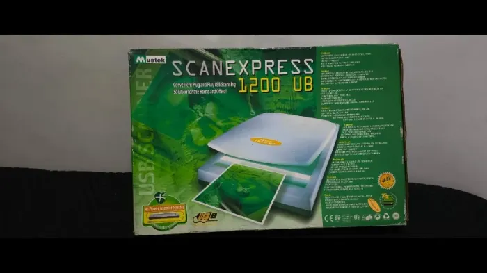 Scanner de mesa Mustek (ScanExpress 1200 UB)