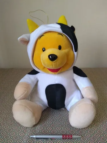 Ursinho Pooh fantasia de vaquinha pelúcia