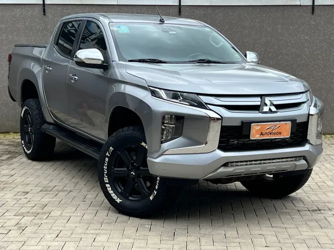 Mitsubishi L200 Sport HPE 2.5 4X4 CD DTI Dies. Aut. 2022
