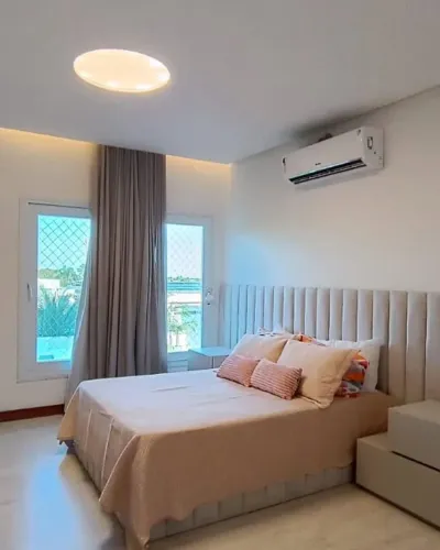 Quarto de casal moderno e aconchegante