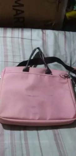 Bolsa Rosa de Ombro - Elegância e Praticidade