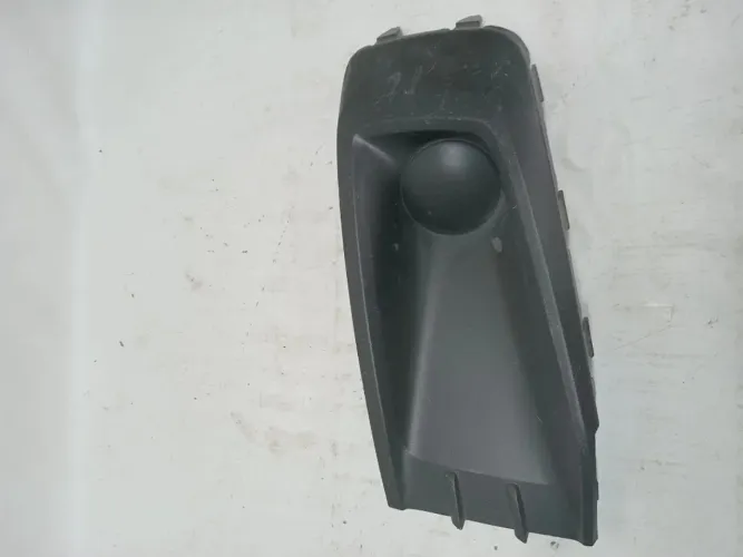 Moldura Farol Milha Saveiro G6 14/16 Original Usado