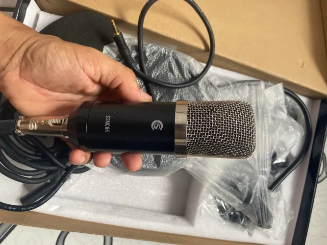 Vendo microfone novo nunca foi usado