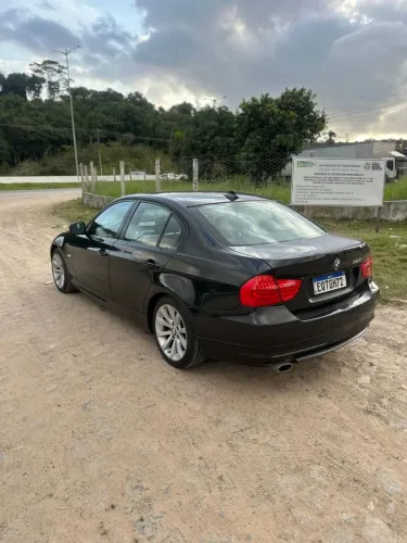 BMW 320I A 2011
