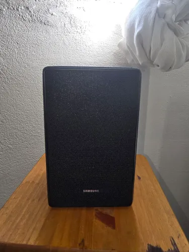 Caixa de som de Soundbar Samsumg - lado direto