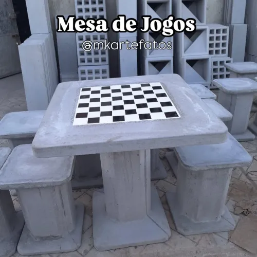 Mesa de Jogos em Concreto