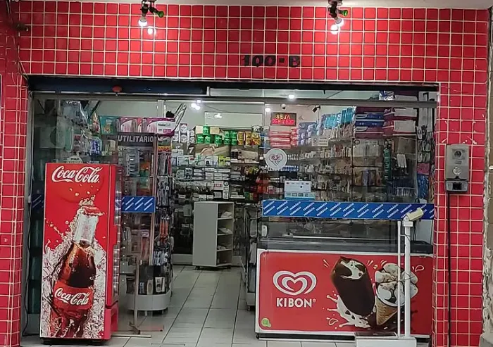Vendo farmácia em marcos freire ou troco em carro