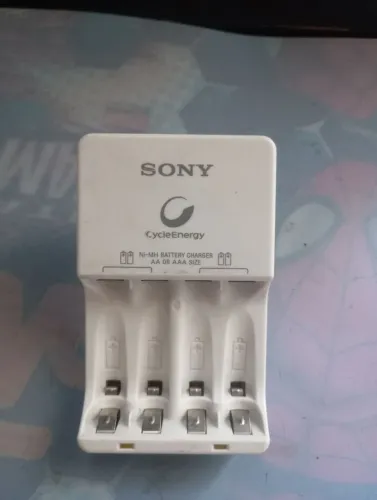 Carregador de pilhas Sony original bcg34hh bivolt