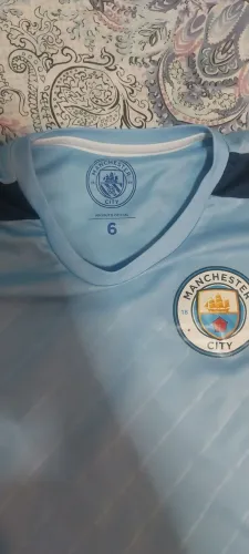 Camiseta Manchester City Infantil - Tamanho 6