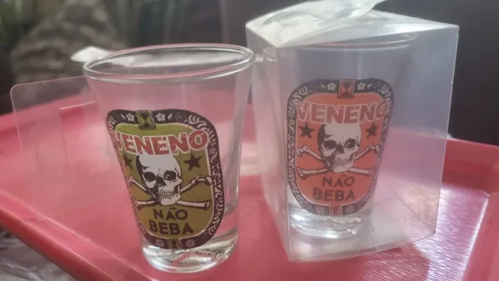 Par de copos de shot 