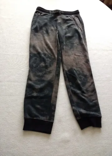 Calça feminina para adolescentes (P). Preta estilo "camuflada". Marca Old Navy (EUA).