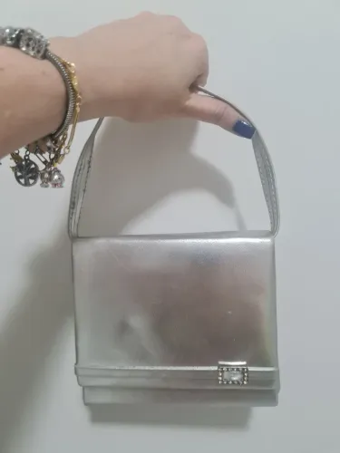 Vende-se bolsa de prata