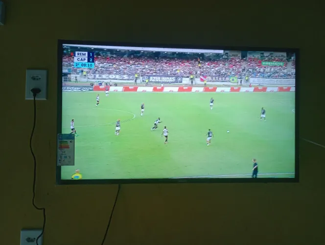 Vendo smart tv de 40 polegadas Samsung 