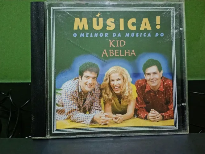 Grandes sucessos e remix e ao vivo kid abelha 