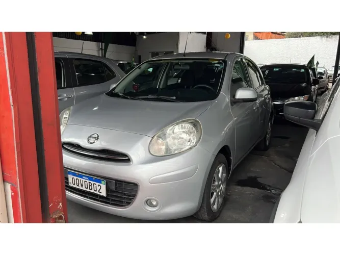Nissan March SR 1.6 16V Flex Fuel 5P 2014