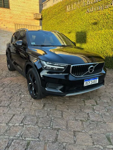 Volvo XC40 XC 40 T-4 Momentum 2.0 190cv FWD 2020