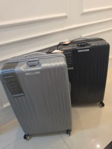 Mala samsonite quartz G 32kg preta e cinza