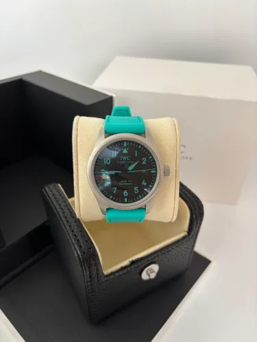 Relógio IWC Pilot Mark XX Mercedes-AMG PETRONAS 41mm Automático Linha Prem AAA+