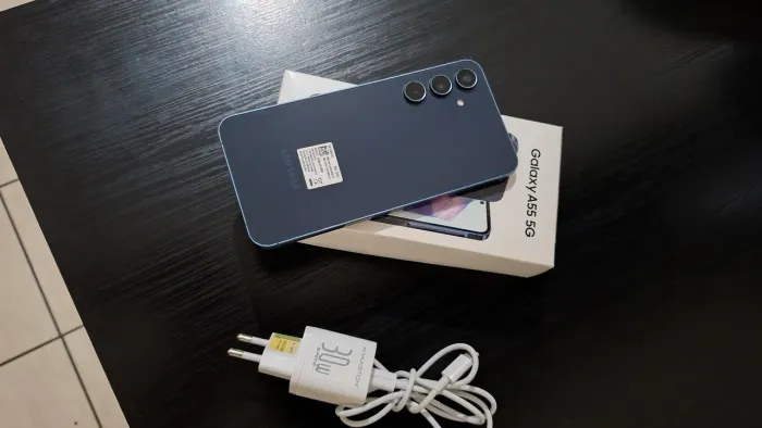 Celular Samsung A55 $1.400