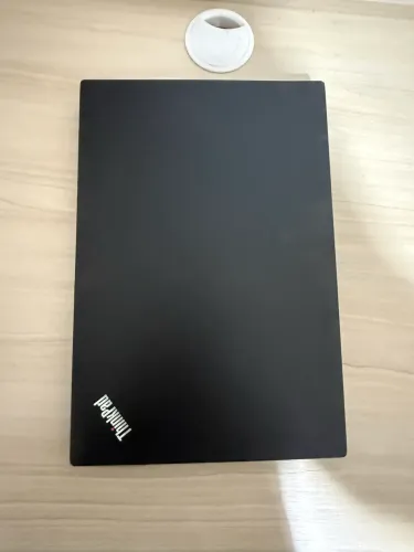 Vendo notebook Lenovo Thinkpad Ryzen 5