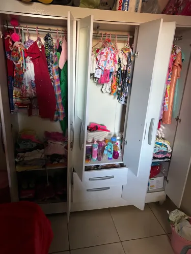 Guarda roupa solteiro