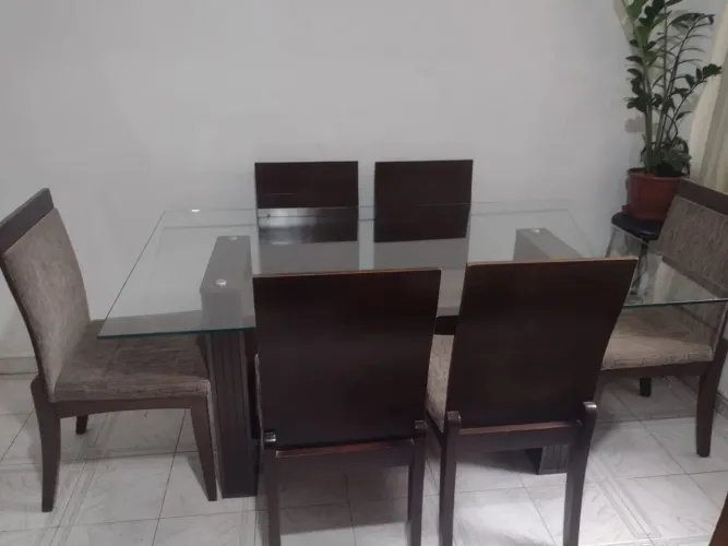 Mesa de vidro 6 cadeiras